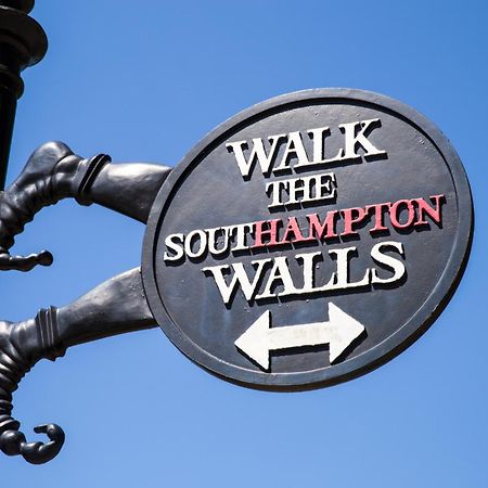 Settle Southampton - Stylish Self Check-In Rooms & Self Catering Suites Luaran gambar