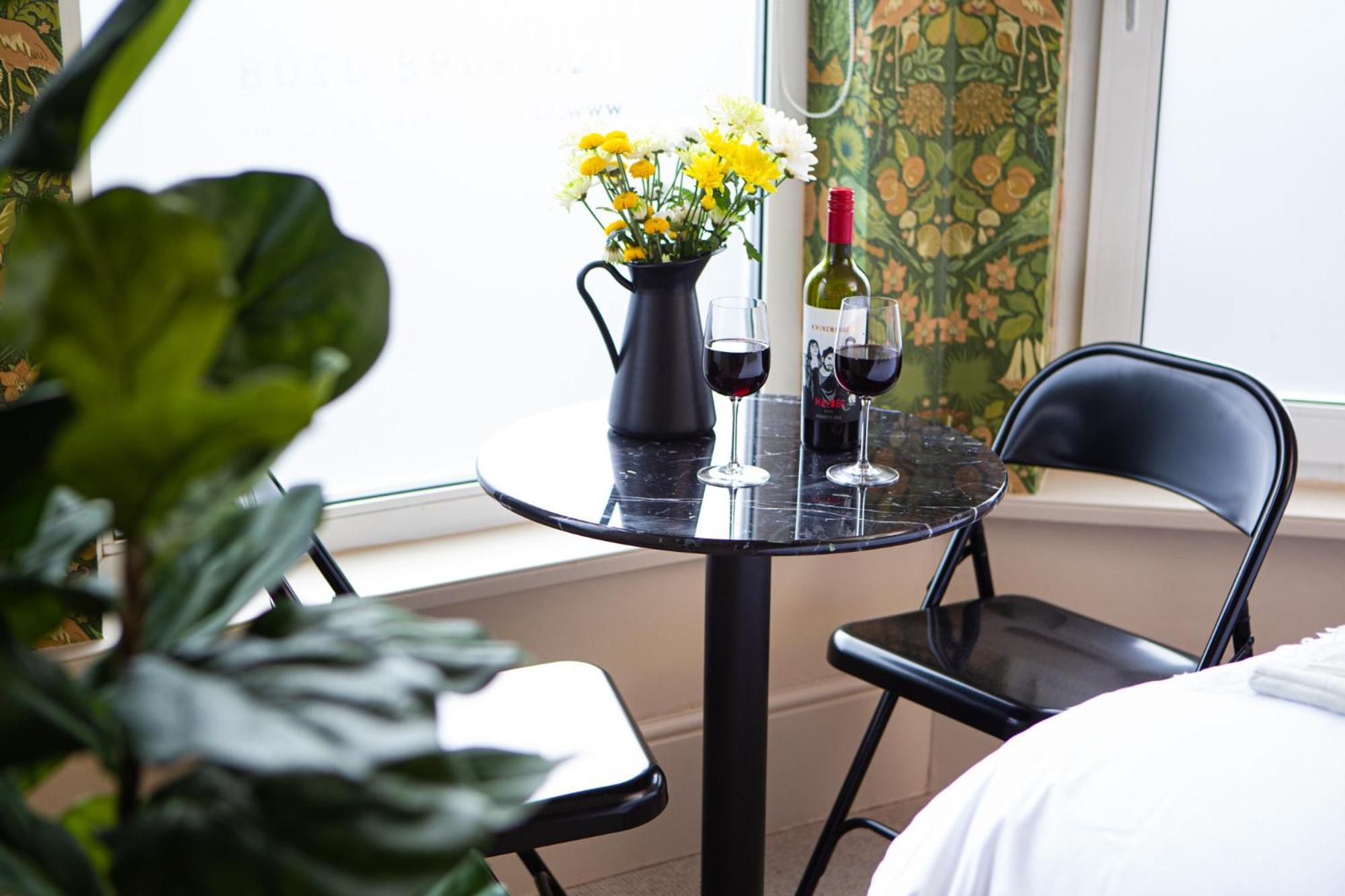 Settle Southampton - Stylish Self Check-In Rooms & Self Catering Suites Luaran gambar